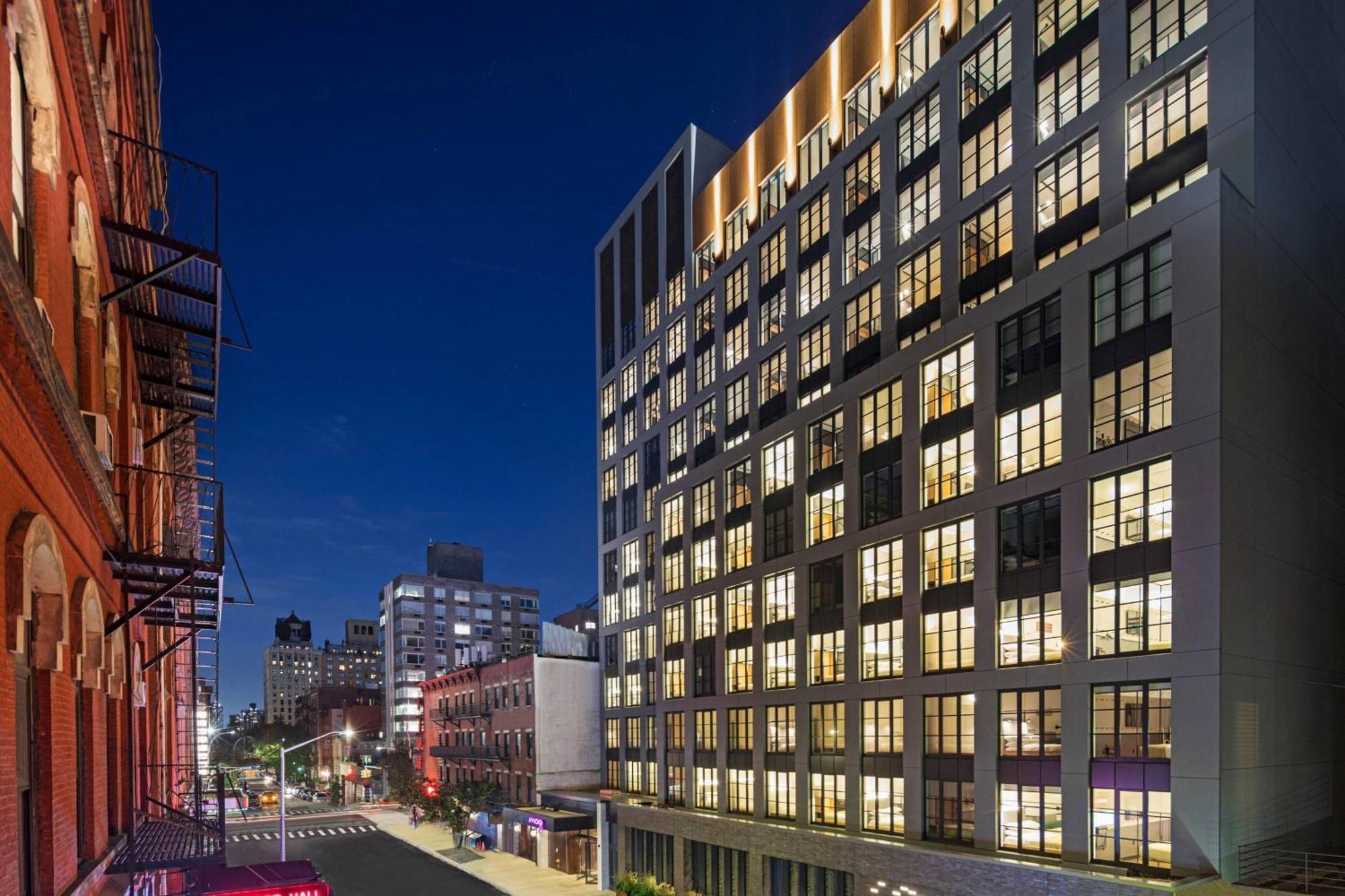 Moxy Nyc East Village New York Dış mekan fotoğraf