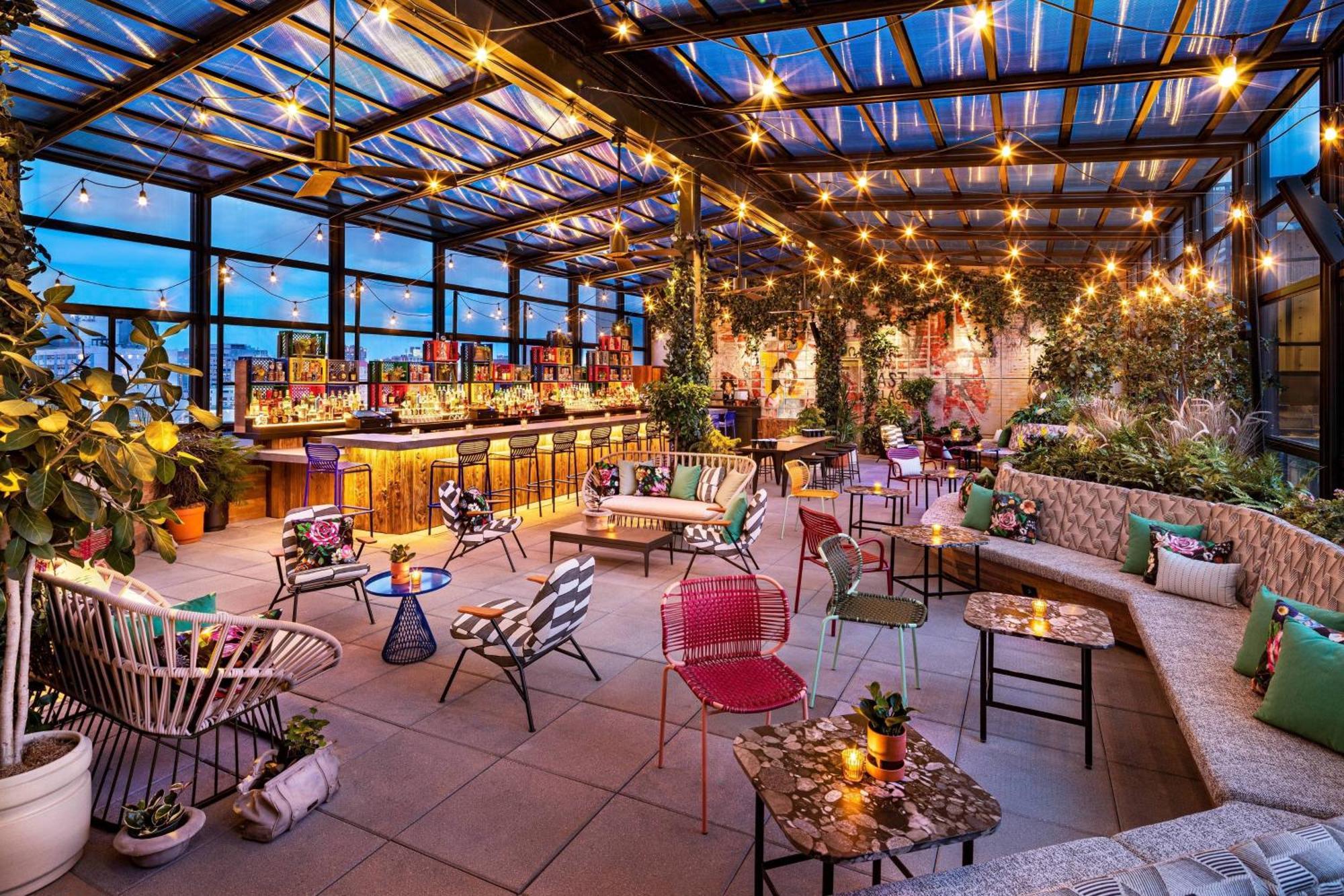 Moxy Nyc East Village New York Dış mekan fotoğraf