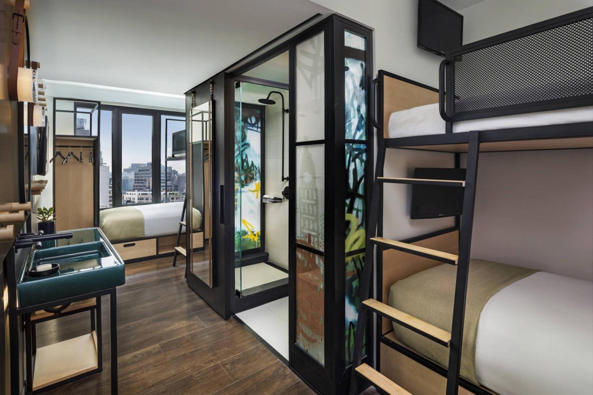 Moxy Nyc East Village New York Dış mekan fotoğraf
