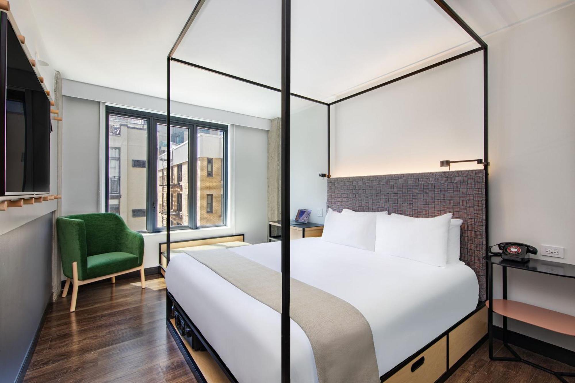 Moxy Nyc East Village New York Dış mekan fotoğraf