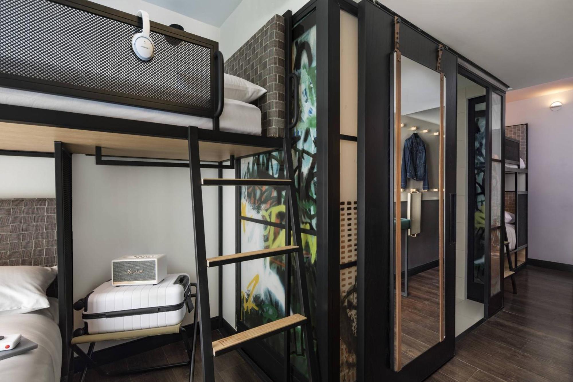 Moxy Nyc East Village New York Dış mekan fotoğraf