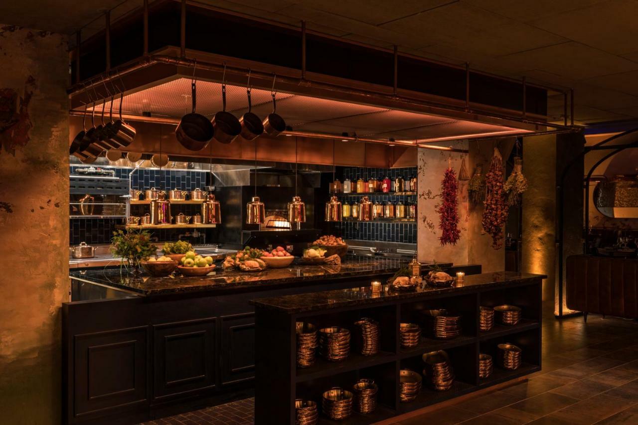 Moxy Nyc East Village New York Dış mekan fotoğraf