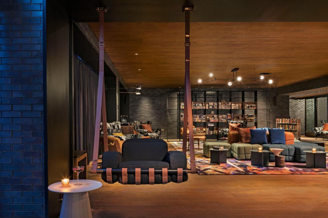 Moxy Nyc East Village New York Dış mekan fotoğraf